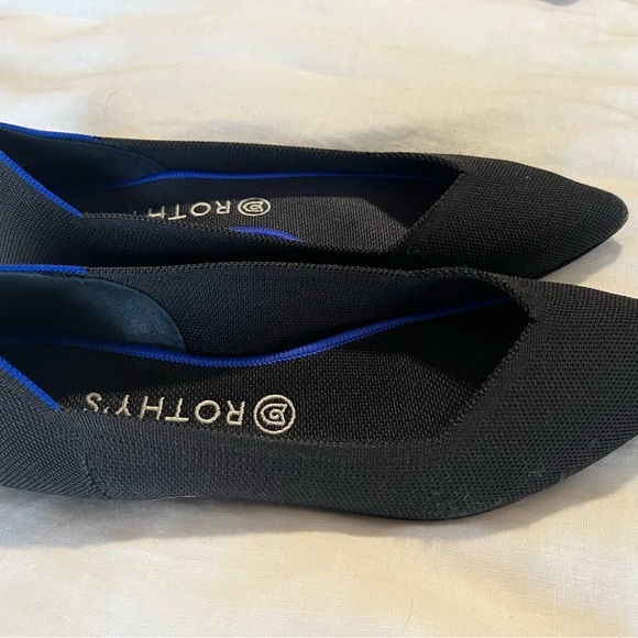 Rothys the Point in Black, size 11.5 - Picture 3 of 9